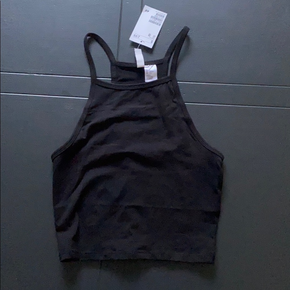 H&M black cropped tank top